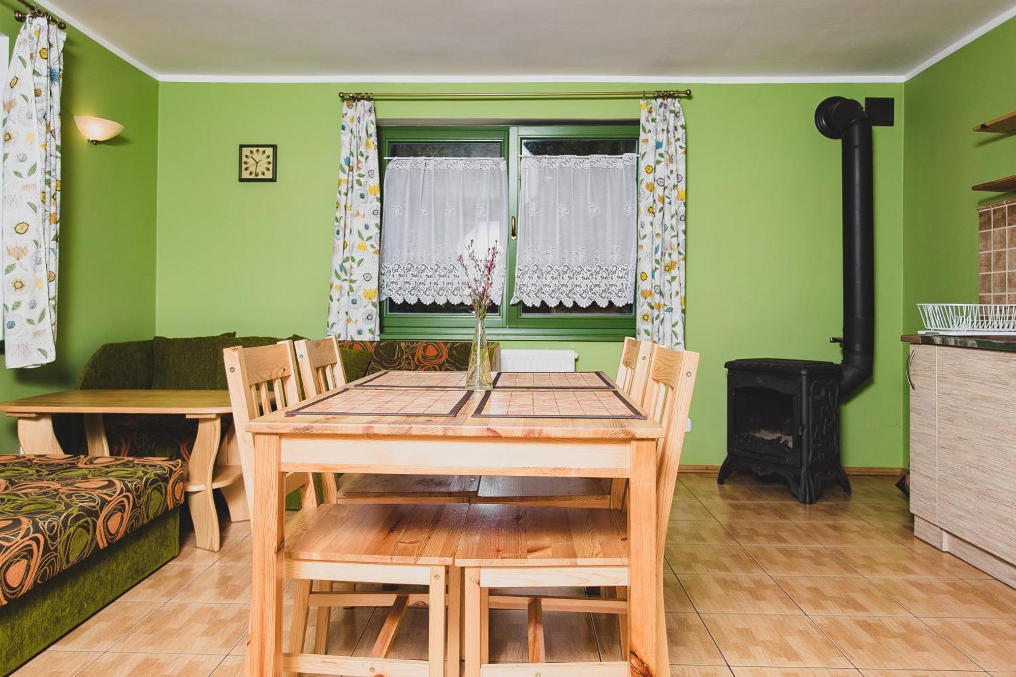 Stajnia Sarnowek Nad Jeziorem Rozany Rozajny Wielkie 部屋 写真