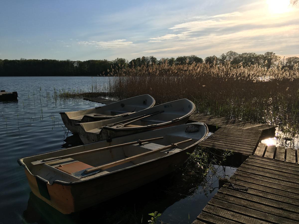 Stajnia Sarnowek Nad Jeziorem Rozany Rozajny Wielkie エクステリア 写真
